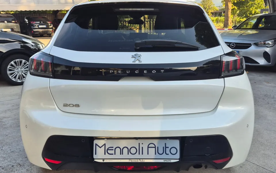 Peugeot 208 Blue Hdi 100cv Stop&Start 5P Allure — foto 5 di 21