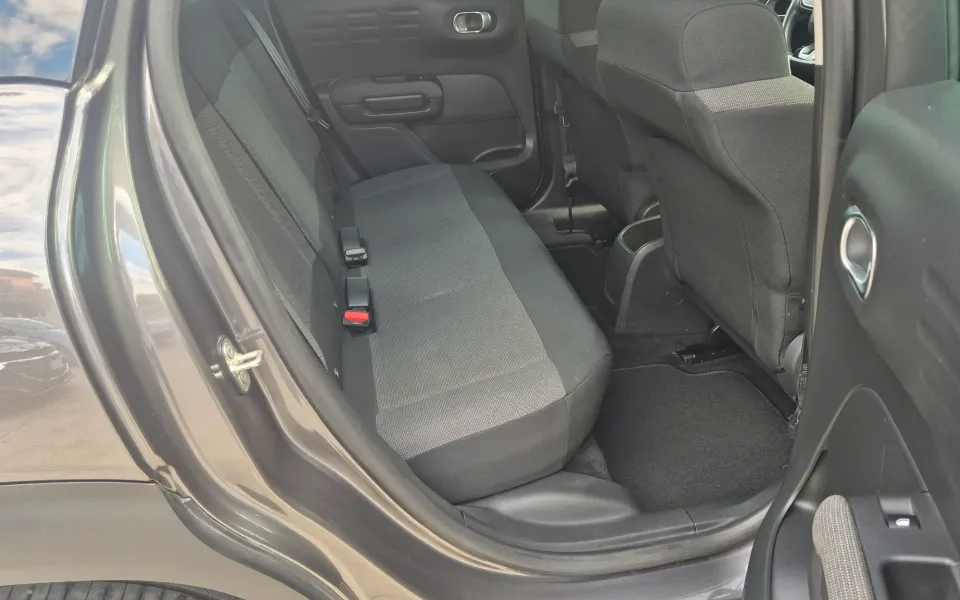 Citroen C3 Aircross Pure Tech S&S Shine — foto 12 di 19