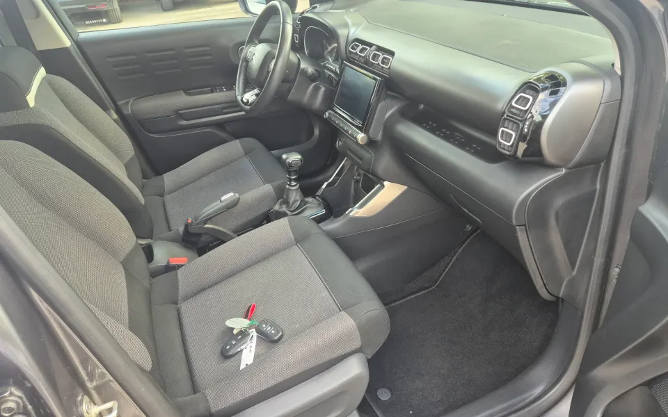 Citroen C3 Aircross Pure Tech S&S Shine — foto 13 di 19
