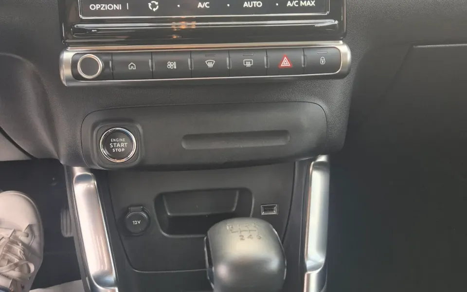 Citroen C3 Aircross Pure Tech S&S Shine — foto 16 di 19