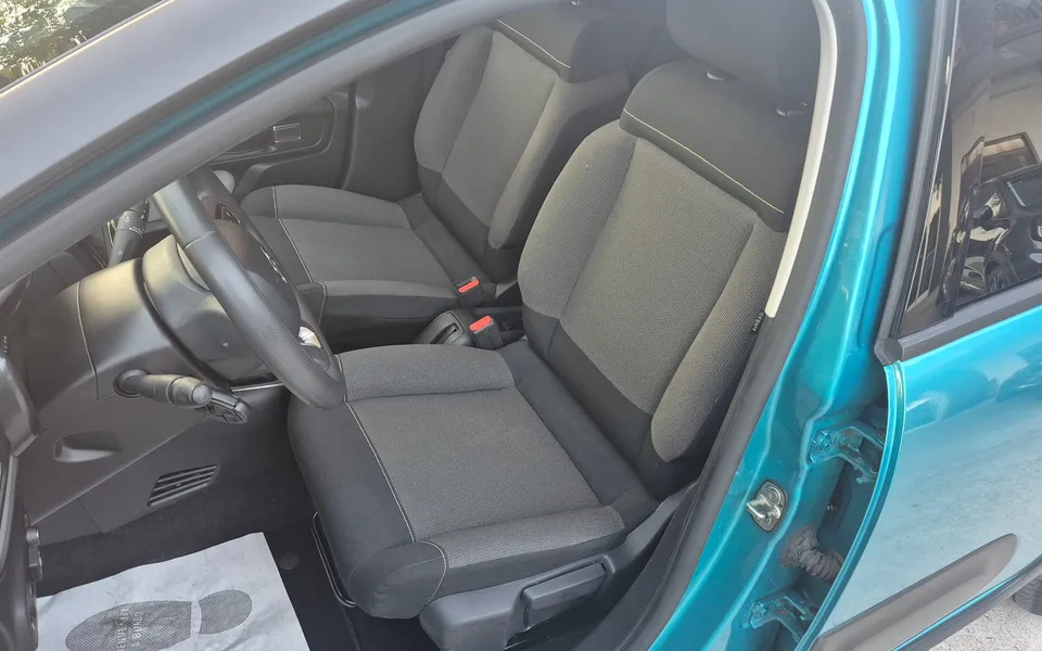 Citroen C3 Pure Tech 83 S&S Shine GPL — foto 10 di 20