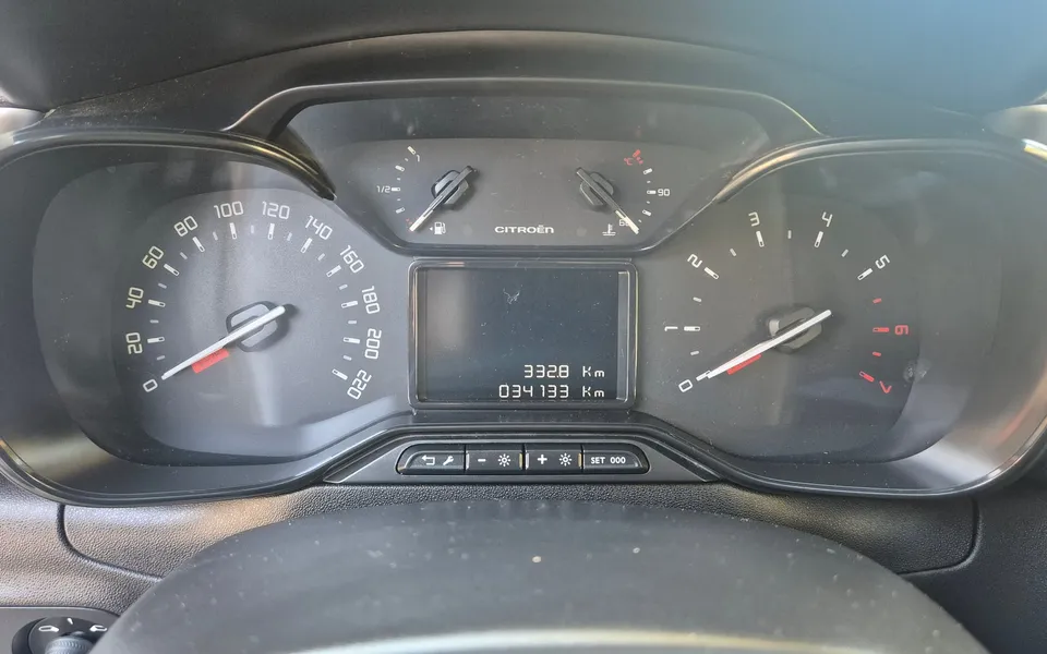 Citroen C3 Pure Tech S&S 83 S&S Shine — foto 12 di 14