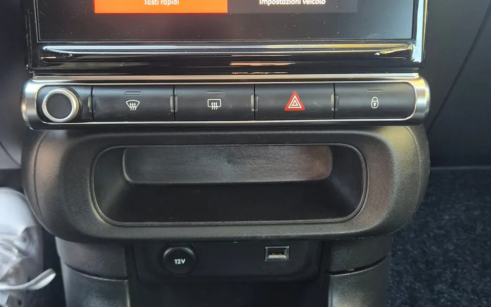 Citroen C3 Pure Tech S&S 83 S&S Shine — foto 14 di 14