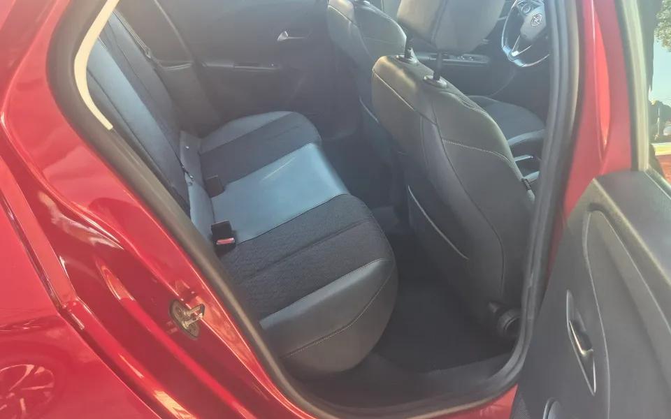 Opel Corsa 1.2 Elegance — foto 12 di 19