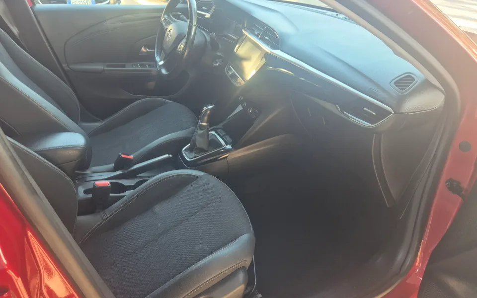 Opel Corsa 1.2 Elegance — foto 13 di 19