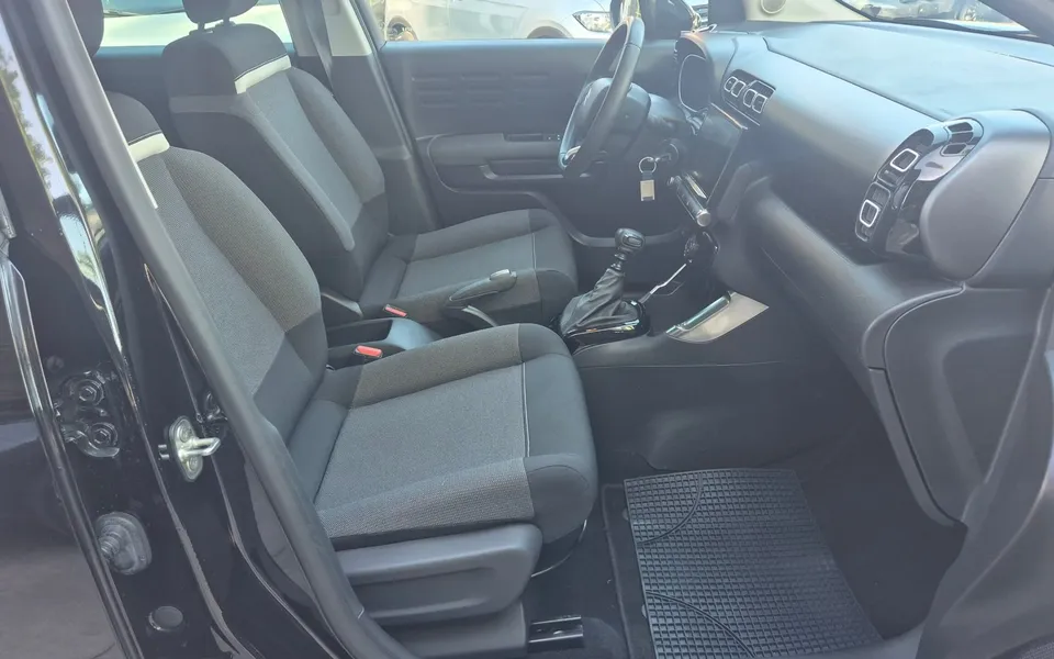Citroën C3 Aircross BlueHdi 110 S&S Shine — foto 12 di 22
