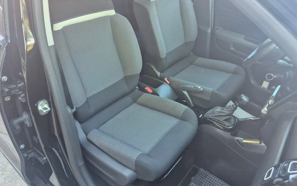 Citroën C3 Aircross BlueHdi 110 S&S Shine — foto 14 di 22