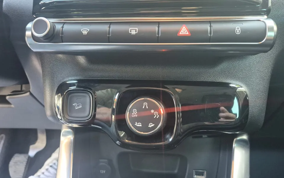 Citroën C3 Aircross BlueHdi 110 S&S Shine — foto 20 di 22