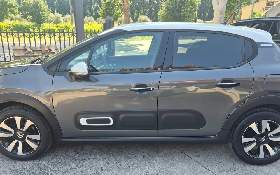 Citroën C3 Pure Tech 83cv S&S Shine — foto 3 di 20