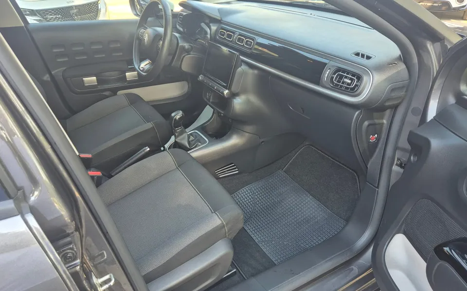 Citroën C3 Pure Tech 83cv S&S Shine — foto 13 di 20