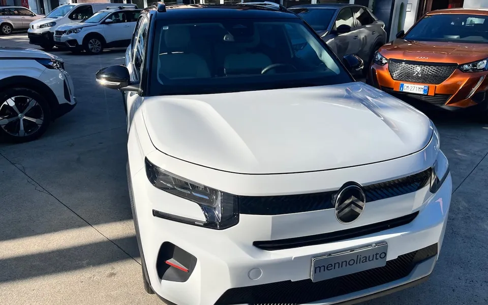Citroën C3 Puretech 100 MAX — foto 4 di 25