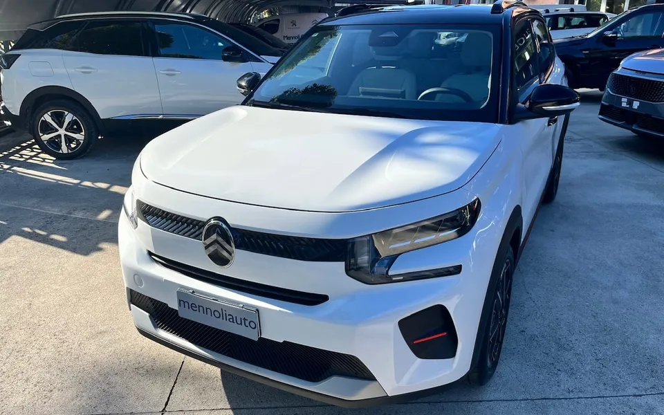 Citroën C3 Puretech 100 MAX — foto 6 di 25