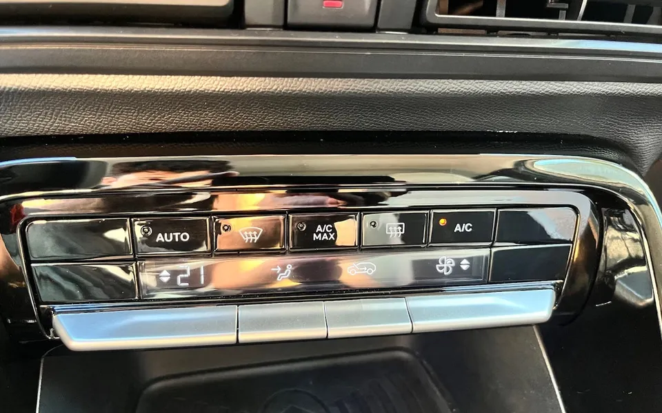 Citroën C3 Puretech 100 MAX — foto 21 di 25