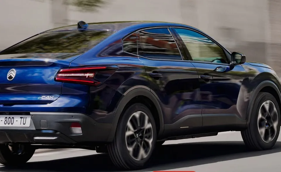 Citroën C4X — foto 1 di 1