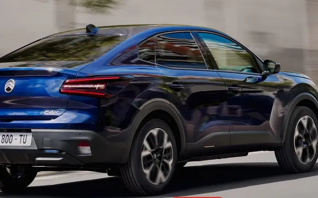 Citroën C4X — foto in concessionaria