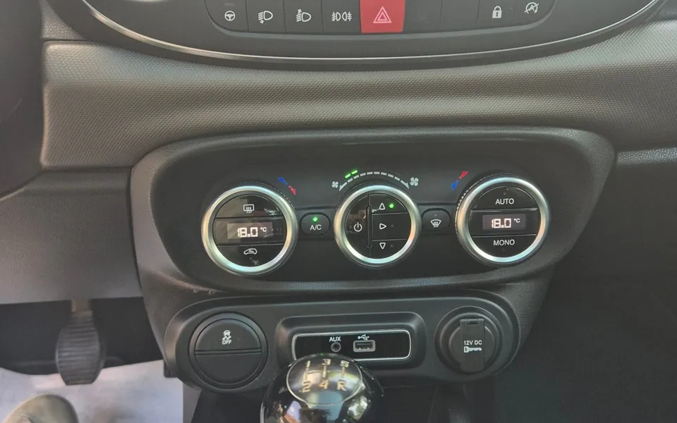 Fiat 500L 1.3 MJet 95cv Lounge — foto 17 di 19
