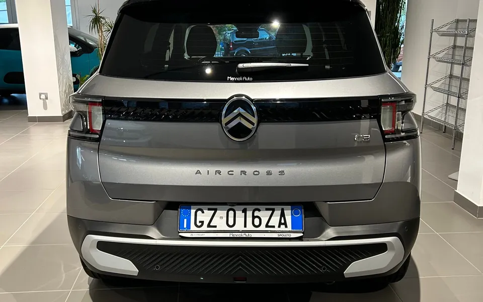 Nuova Citroën C3 Aircross Plus Hybrid 145cv Automatico — foto 3 di 14