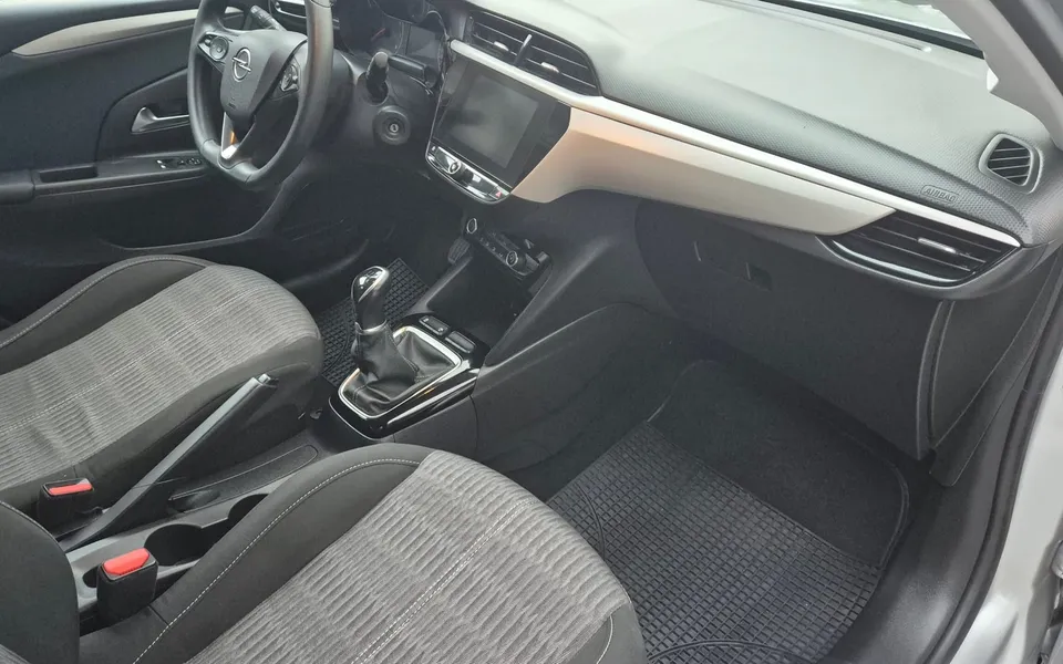 Opel Corsa 1.2 Edition — foto 15 di 22