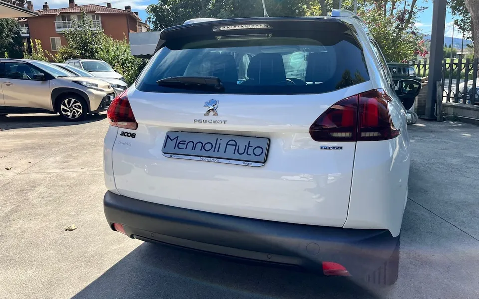Peugeot 2008 Active 75 BlueHDi — foto 7 di 21