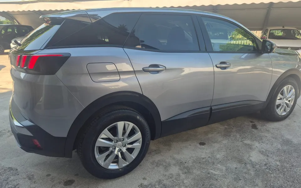 Peugeot 3008 Blue Hdi 120cv S&S Active — foto 5 di 19