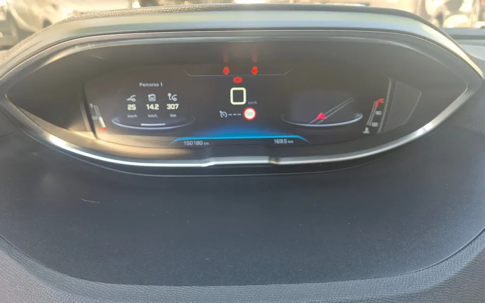 Peugeot 3008 Blue Hdi 120cv S&S Active — foto 13 di 19