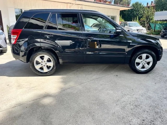 Suzuki Grand Vitara 1.9 DdiS 5p — foto 5 di 18