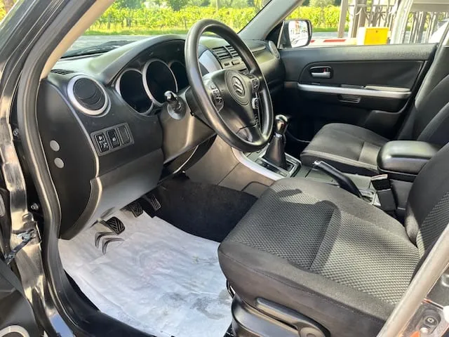 Suzuki Grand Vitara 1.9 DdiS 5p — foto 13 di 18