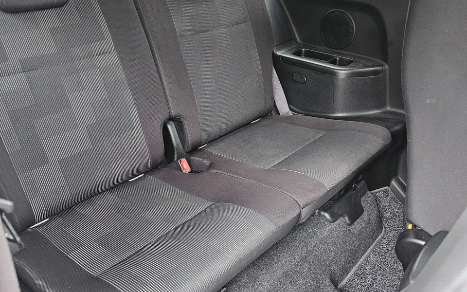 Suzuki Grand Vitara — foto 6 di 8